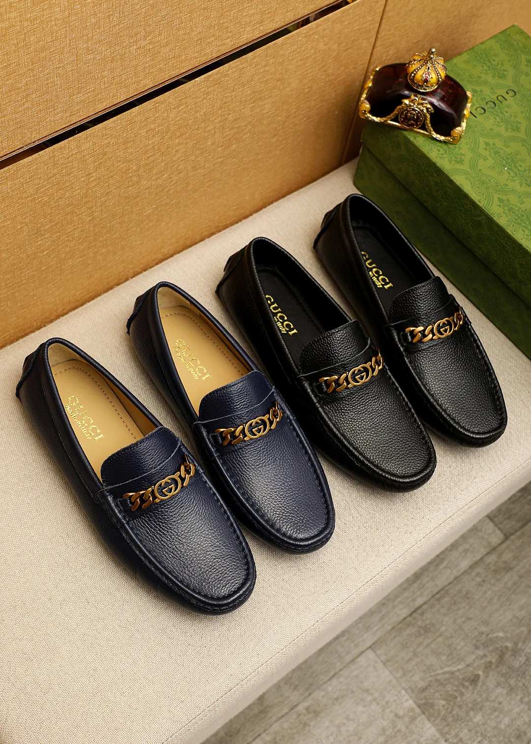 Men's shoes 💰420 💐 Product trademark: GUCCI "Gucci" Doudou shoes Regular size: 38-44 (45🉑️customized) Product materials: Selected imported first-layer pebbled cowhide leather upper + luxury hardware buckle, imported sheep 🐑 leather lining. Strong three-dimensional visual effect, original outsole color: 2 colors available